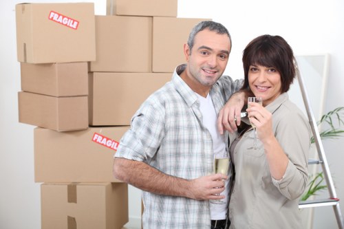Packing and moving support for Stepney customers